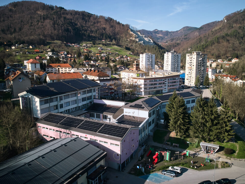 Sončna šola Hrastnik, OSnovna šola narodnega heroja Rajka Hrastnik